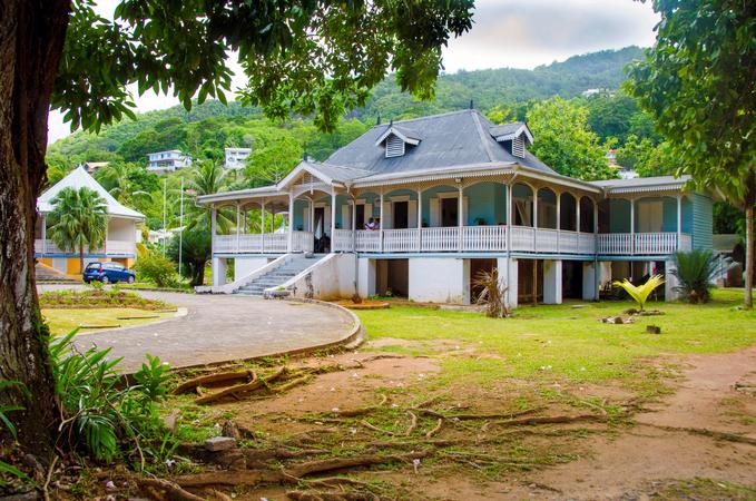 Le Domaine De Val De Pres