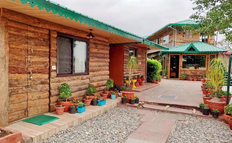 Castle Stay In Mussorrie Staycation