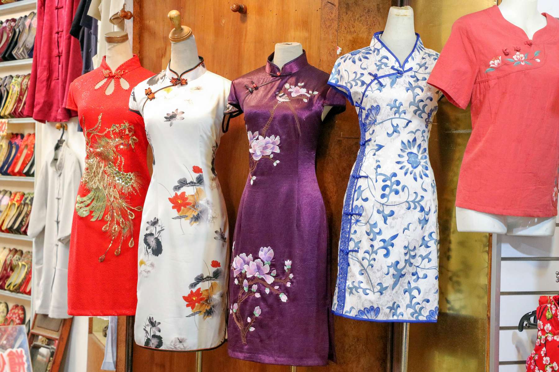 Qipao Rental And Photography Experience Hong Kong Image