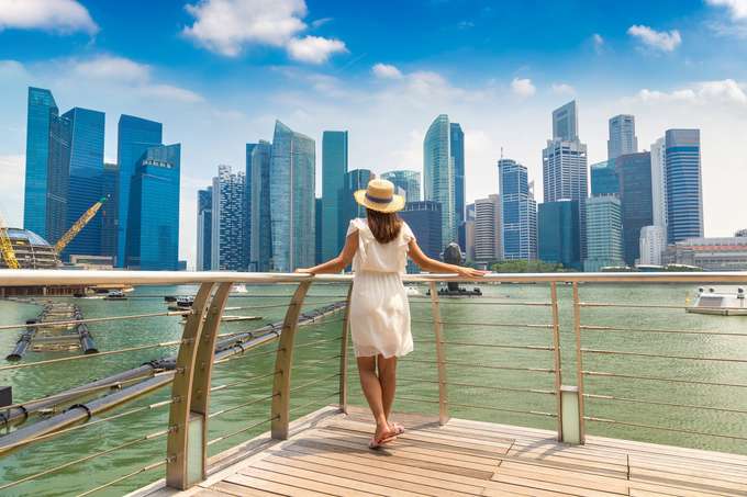 Soak-in the amazing views of Singapore Skyline