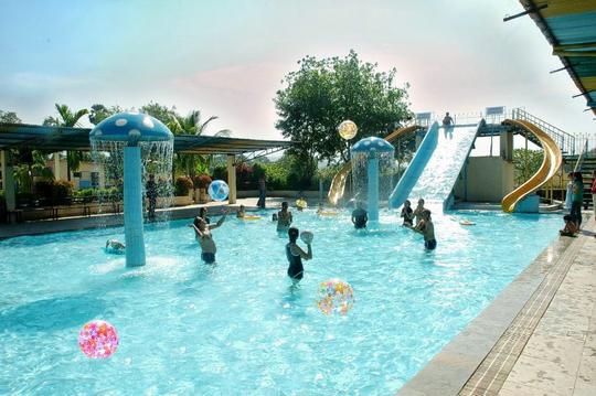 UK Resort Khopoli Image