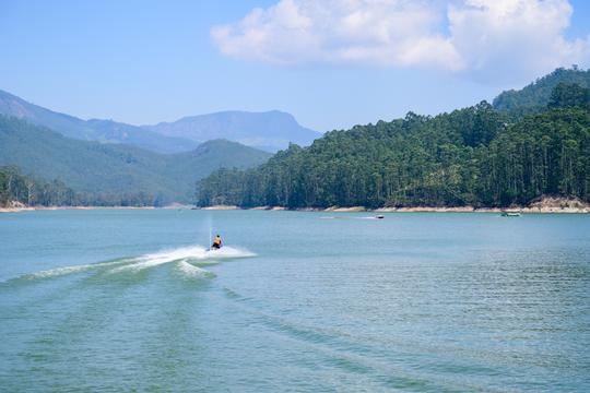 3 Days Short Tour to Munnar Image