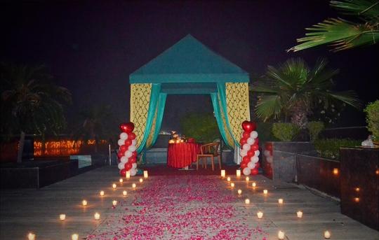 Poolside Cabana Candlelight Dinner Image