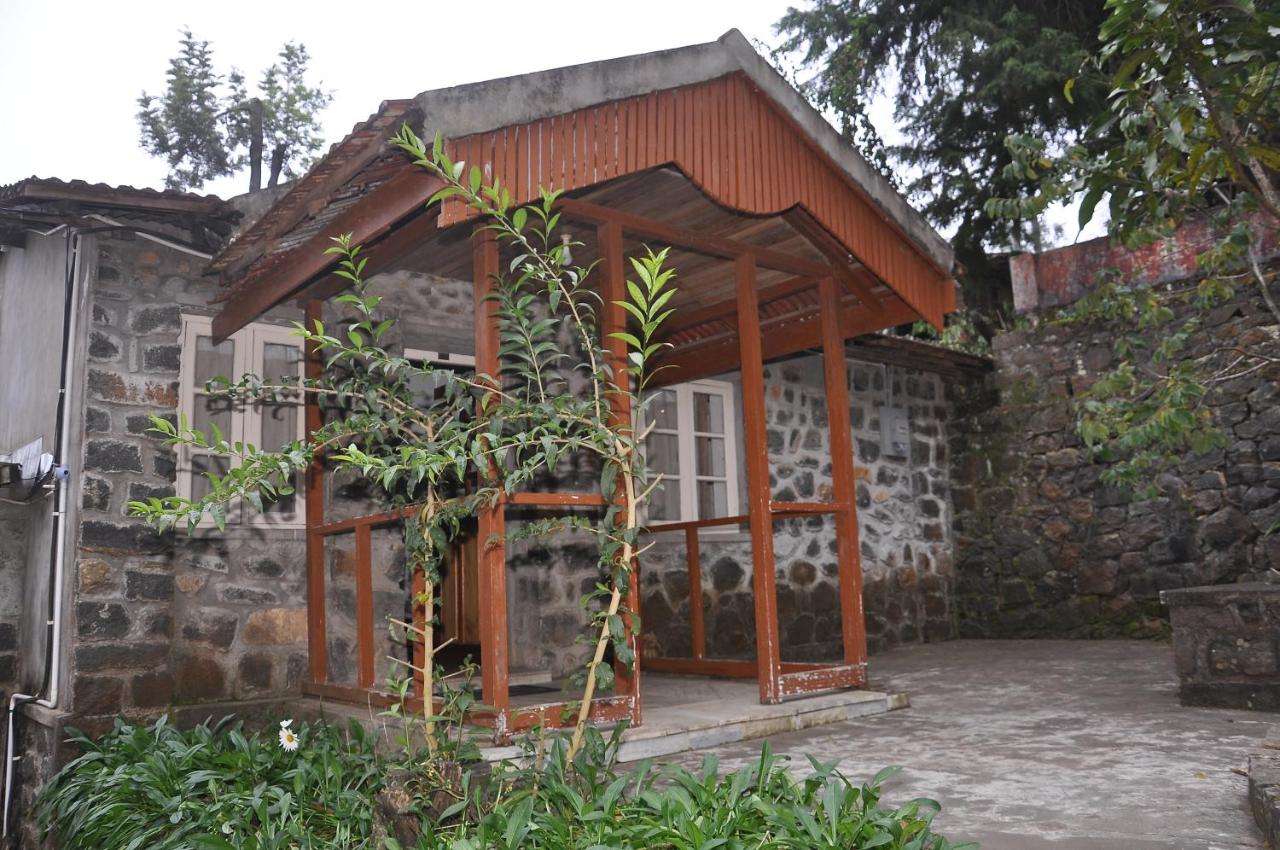 Lilly's Valley Resort Image