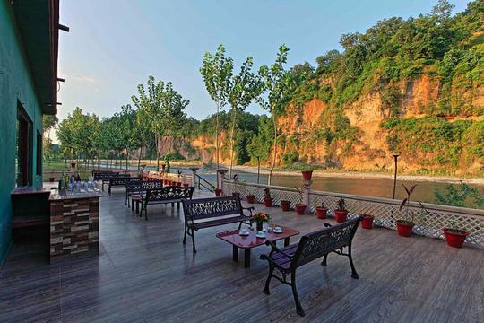 Riverside by Aahma Image