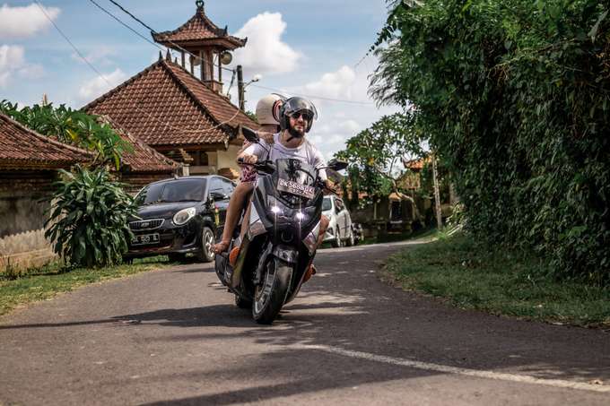 Rent a bike in Ubud