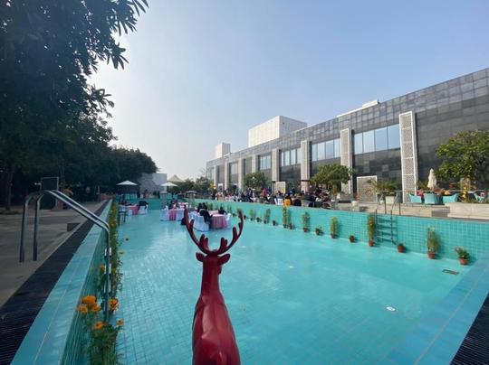 Karma Lakelands Image