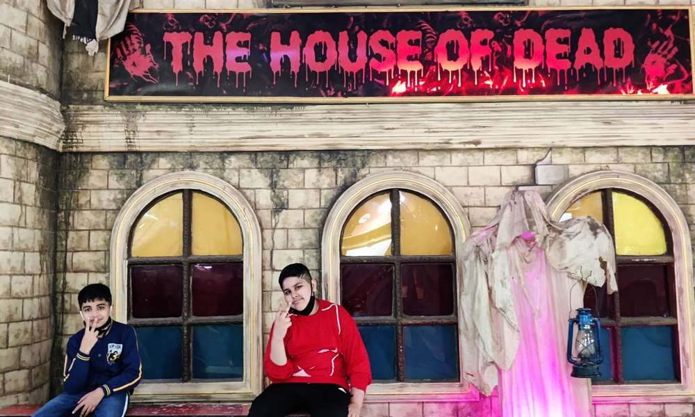 Modern Masti Combos, Noida Image