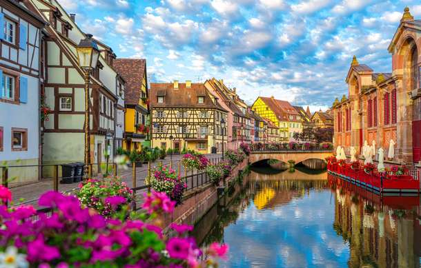 Admire the beautiful city of Stratsbourg