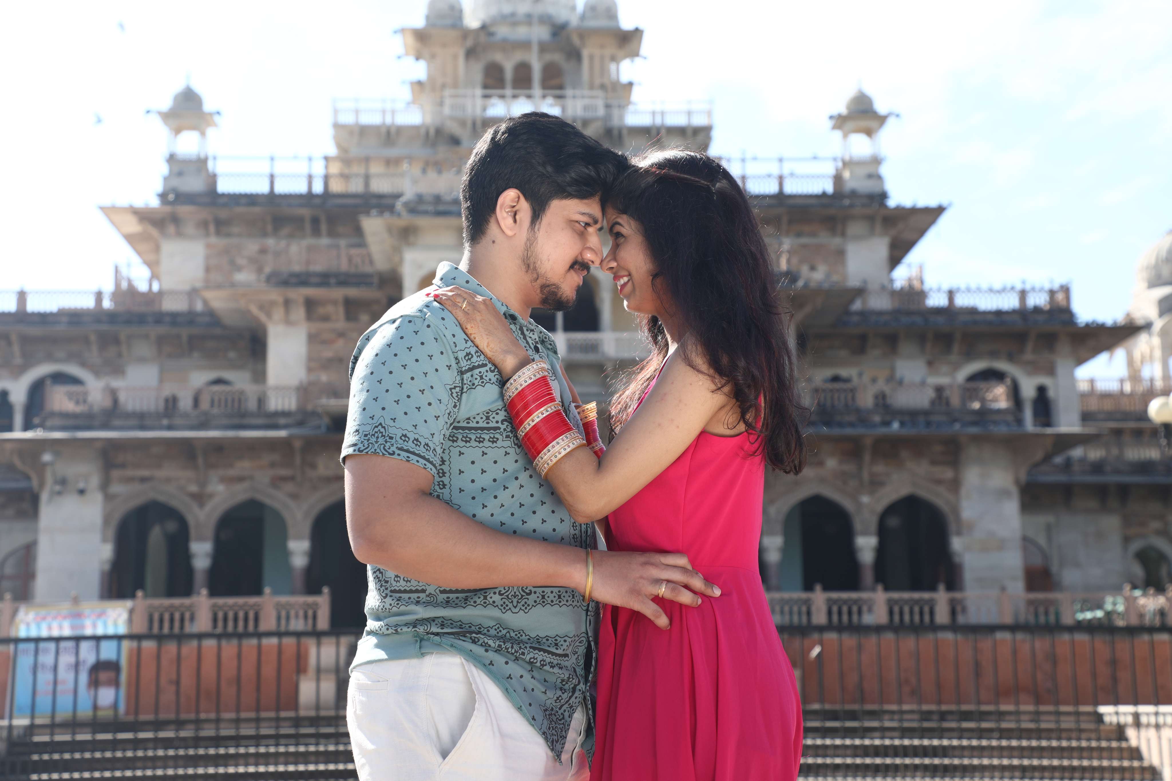 Couple Photoshoot in Jaipur at Patrika Gate