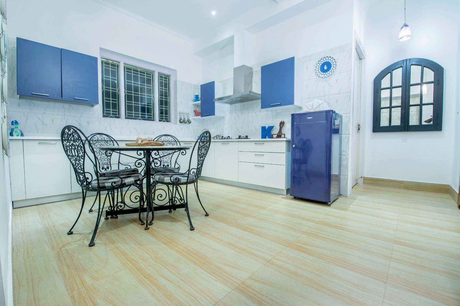 A Quiet Hideaway amidst Scenic Mountains in Lansdowne Image