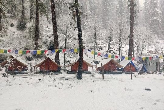 Riverside Camping Experience in Kasol Image