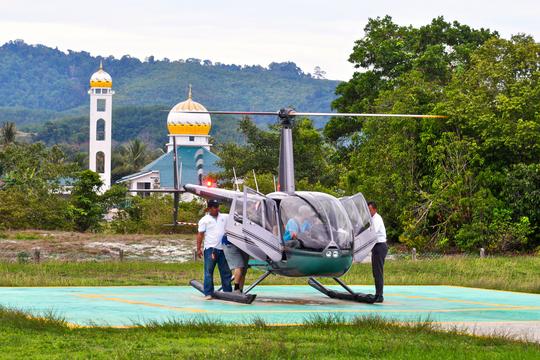 Discovery Helicopter Tour Ride Image