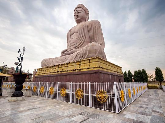 Bodh Gaya Sightseeing Tour From Patna Image