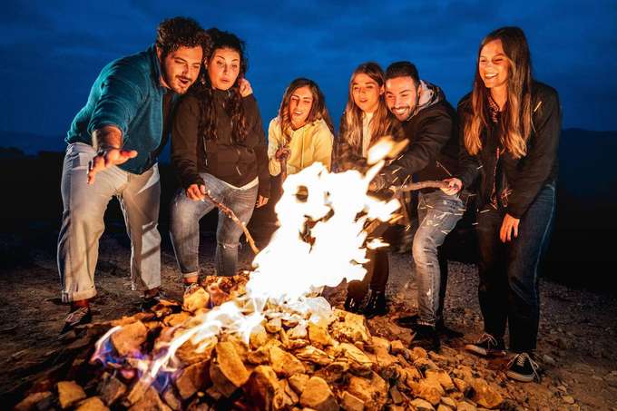 Experience Gulmarg’s magic with a bonfire under the open sky