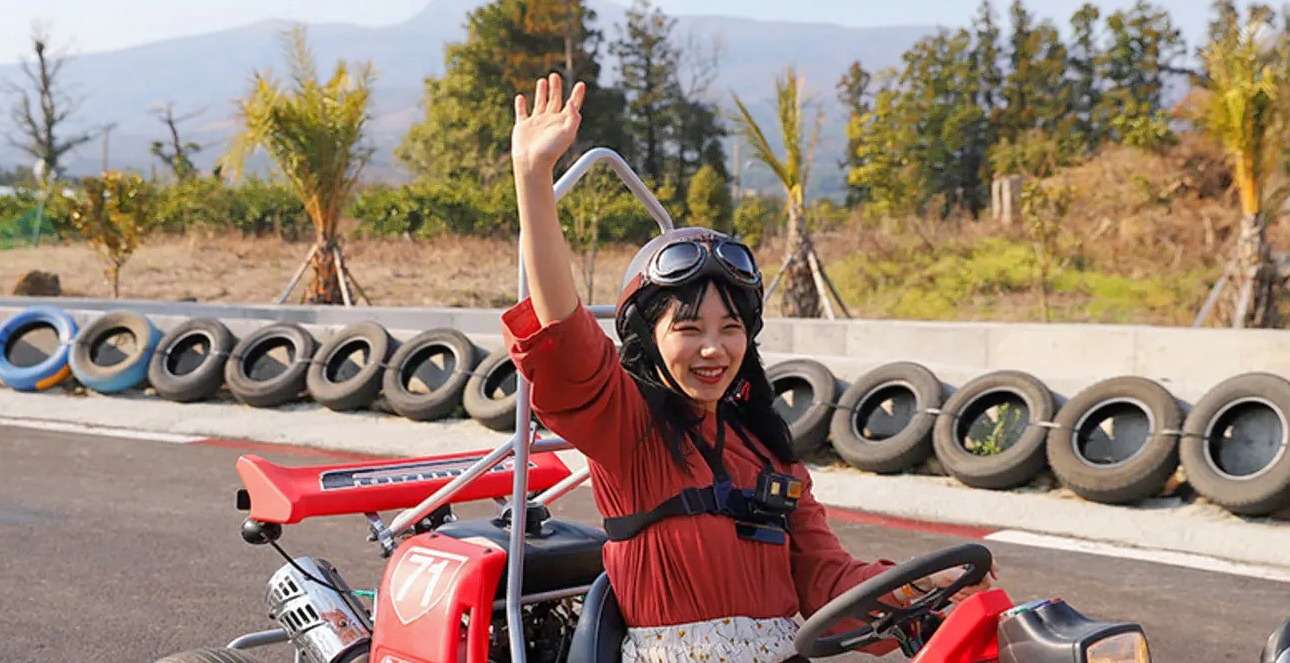 Wind 1947 Cart Riding Experience In Jeju