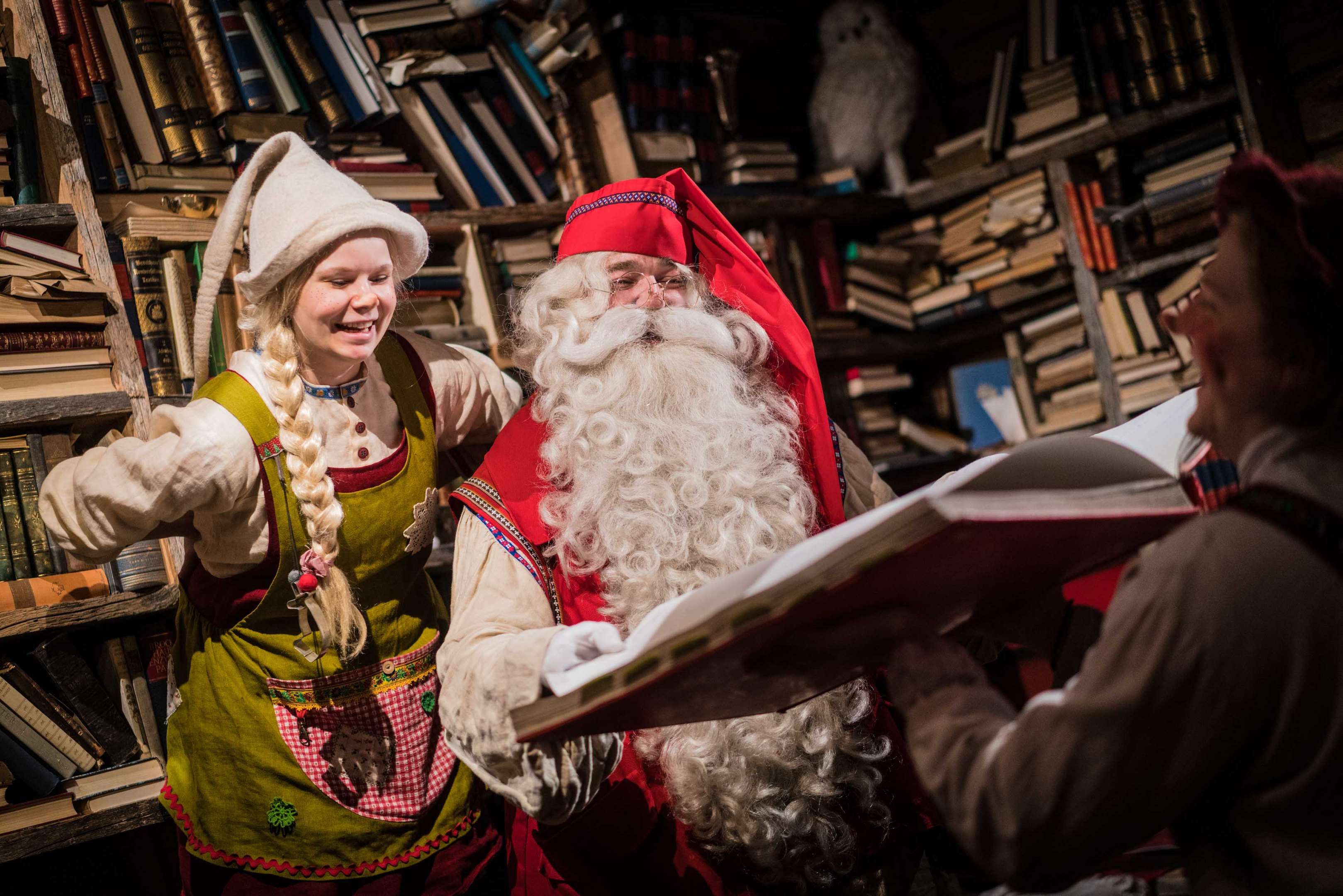 Visit Santa Park and enjoy a fun meet and greet with Santa Claus