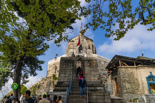 Srinagar Sightseeing Tour with Badam Wari Image