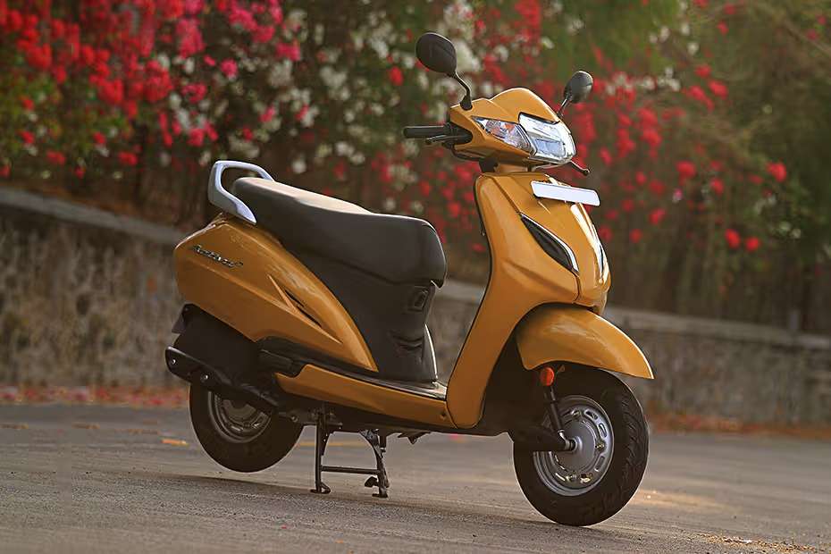 Rent a Honda Activa 5G & explore Vasai at your own pace