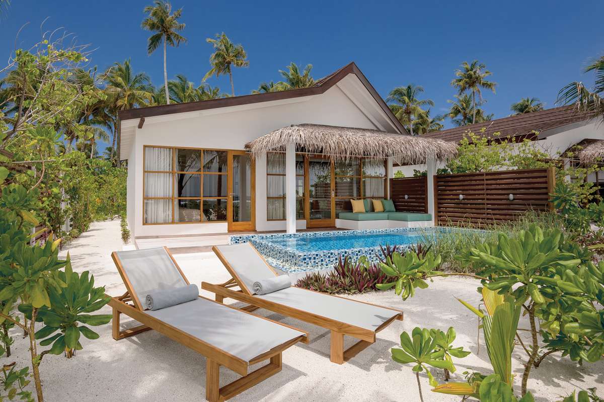 Earth Villa with Pool - Exterior Full View