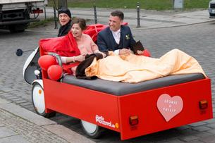 See some prominent landmarks of Berlin