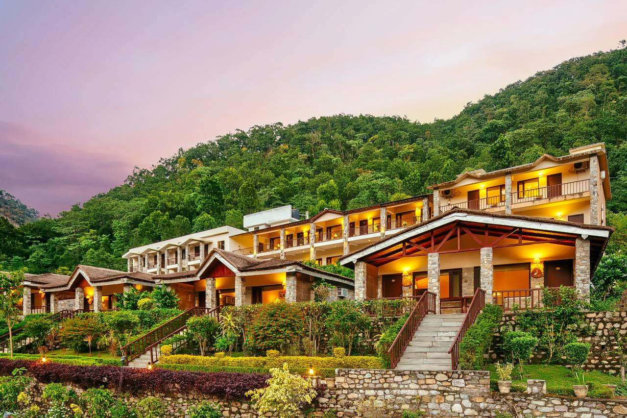 Sterling Corbett | Luxury Staycation Deal