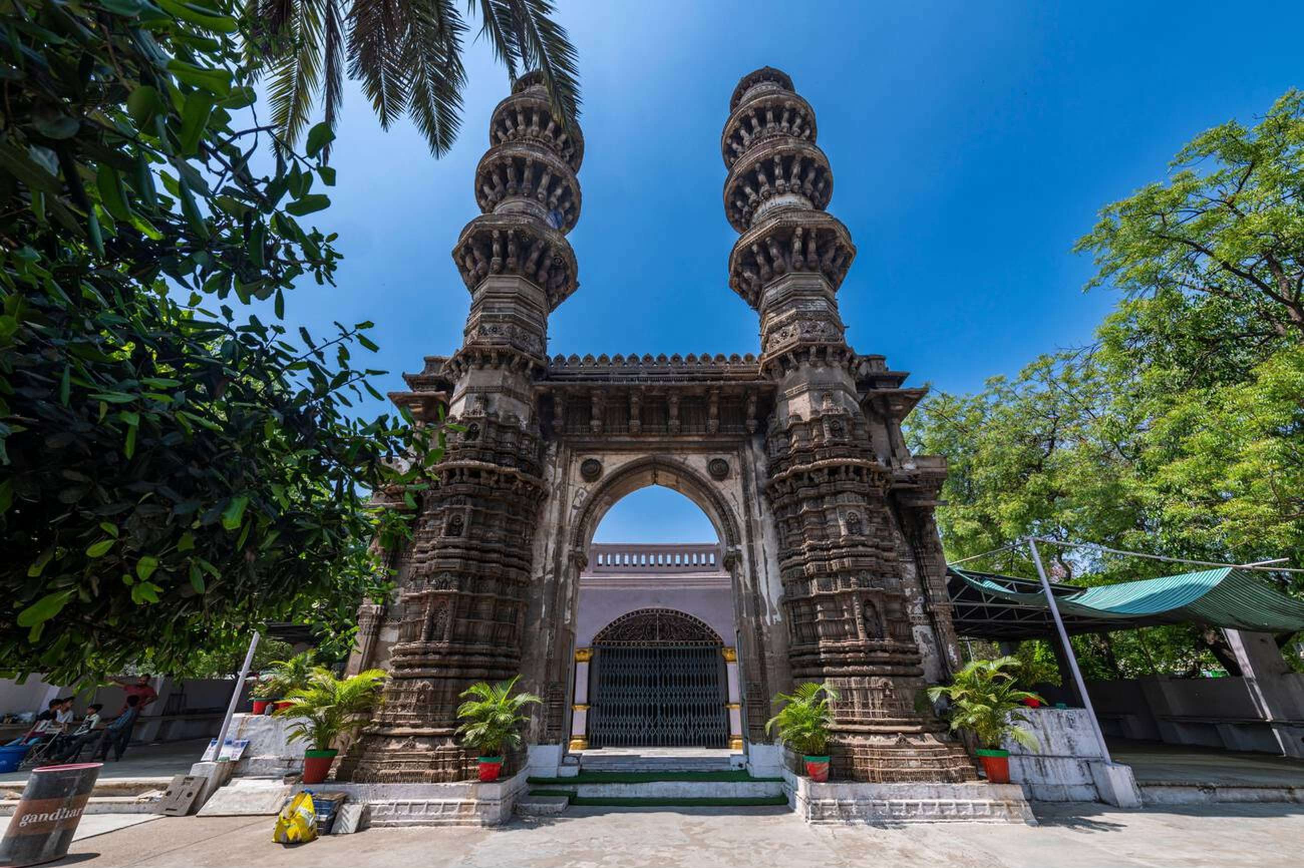 Witness the mystery of the Shaking Minarets, an architectural marvel in Ahmedabad