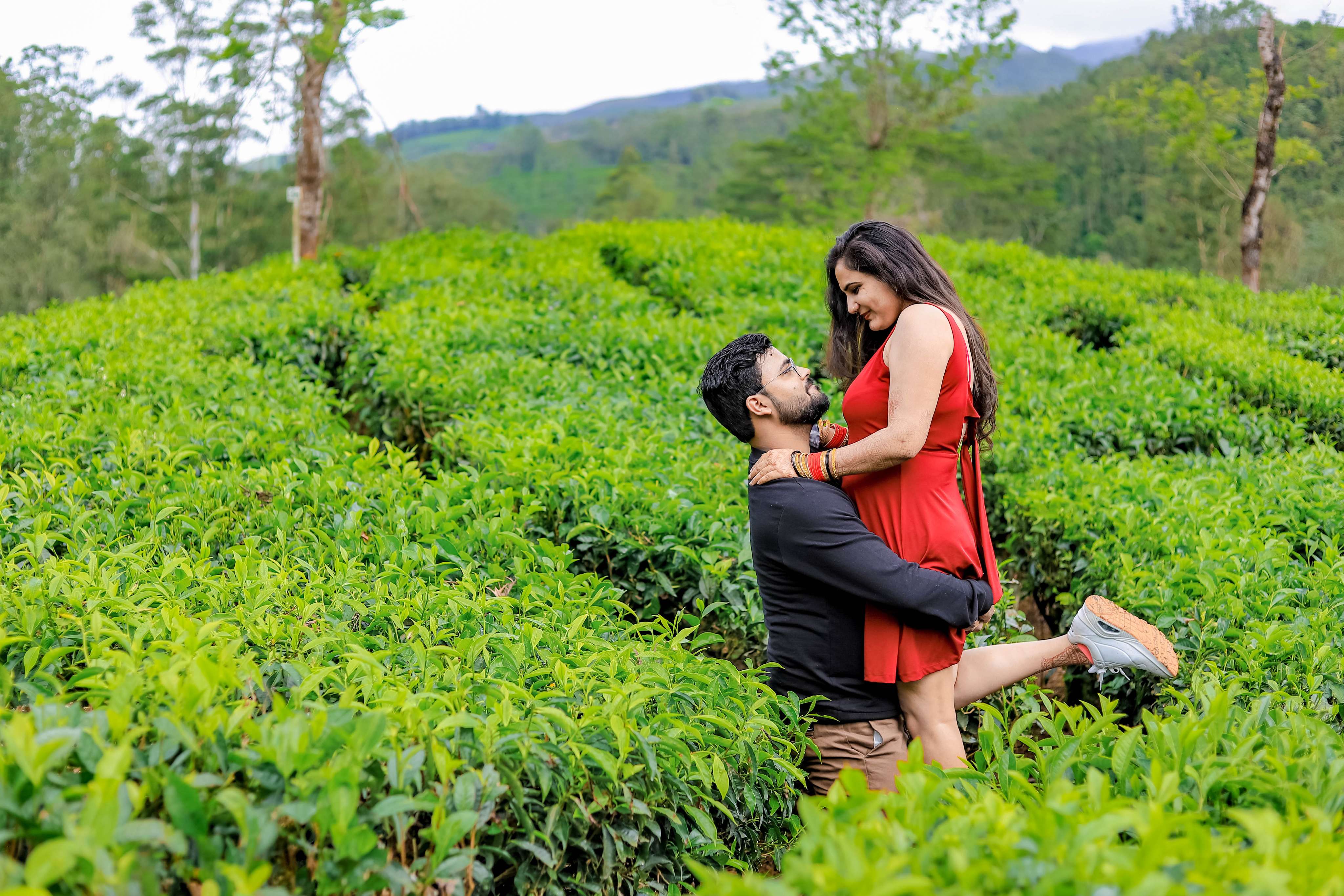 Romantic Couple Photoshoot in Panchgani