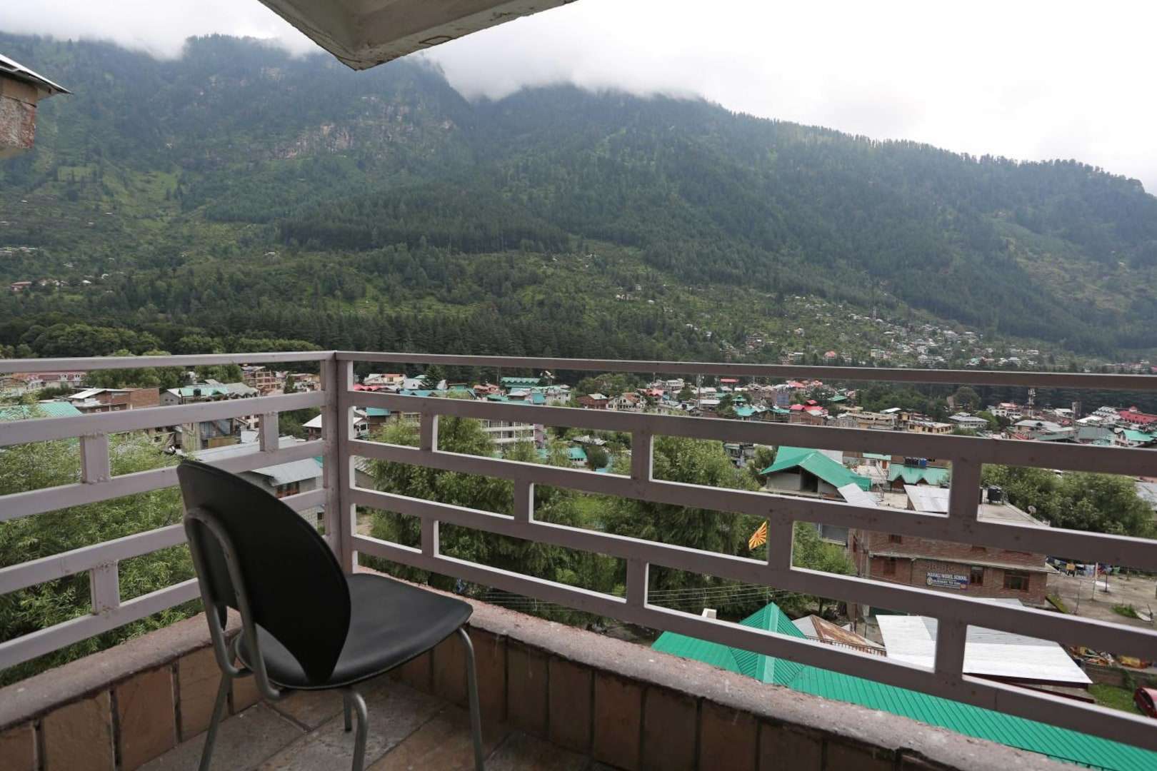 Ishaan Resort, Manali Image