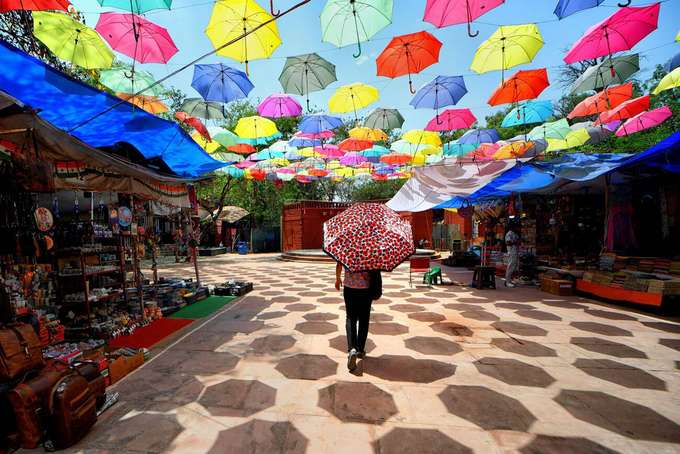 Explore Delhi’s vibrant markets on a 5-hour guided shopping tour