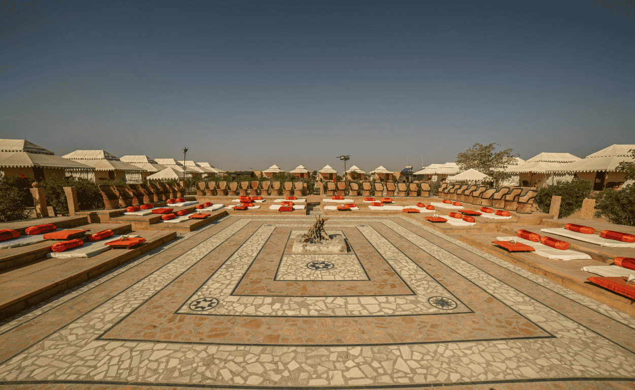 Jeep Safari, Camel Ride, Buffet Dinner & Folk Dance Combo in Jaisalmer Image