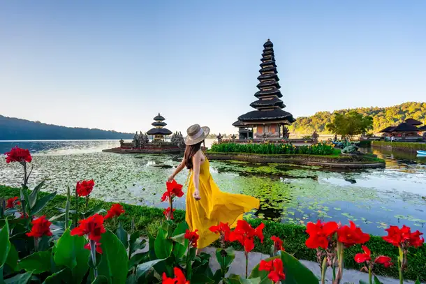 Admire the stunning architecture of Ulun Danu Beratan Temple, a floating lakeside icon