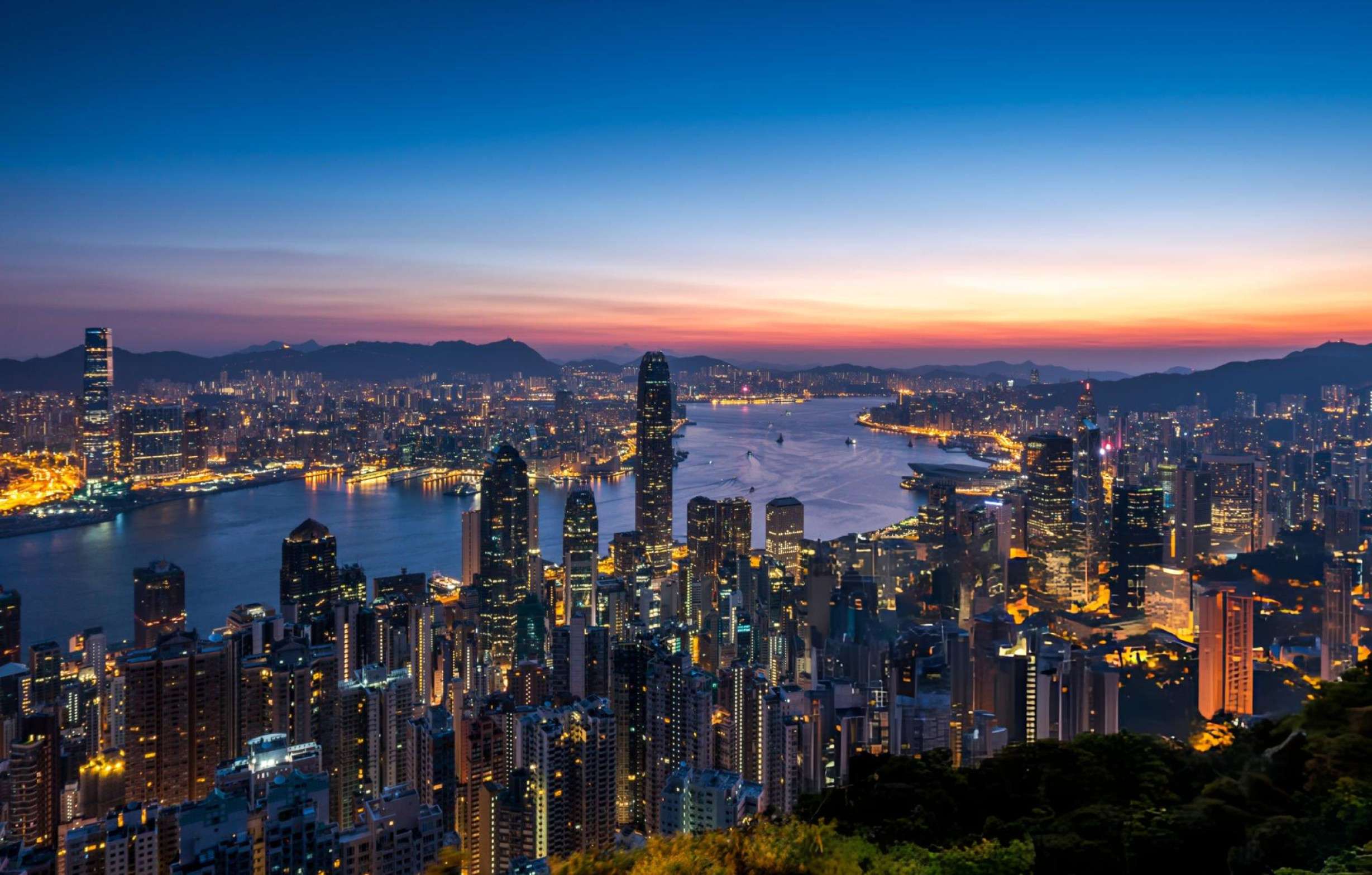 Amazing view of the Hong Kong Skyline from the Victoria Peak