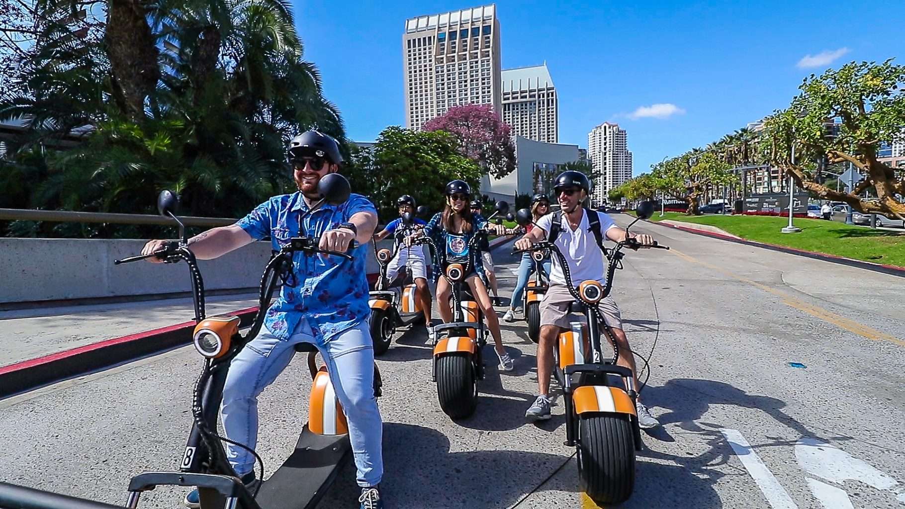Click pictures with the comfortable and easy-to-ride scooter