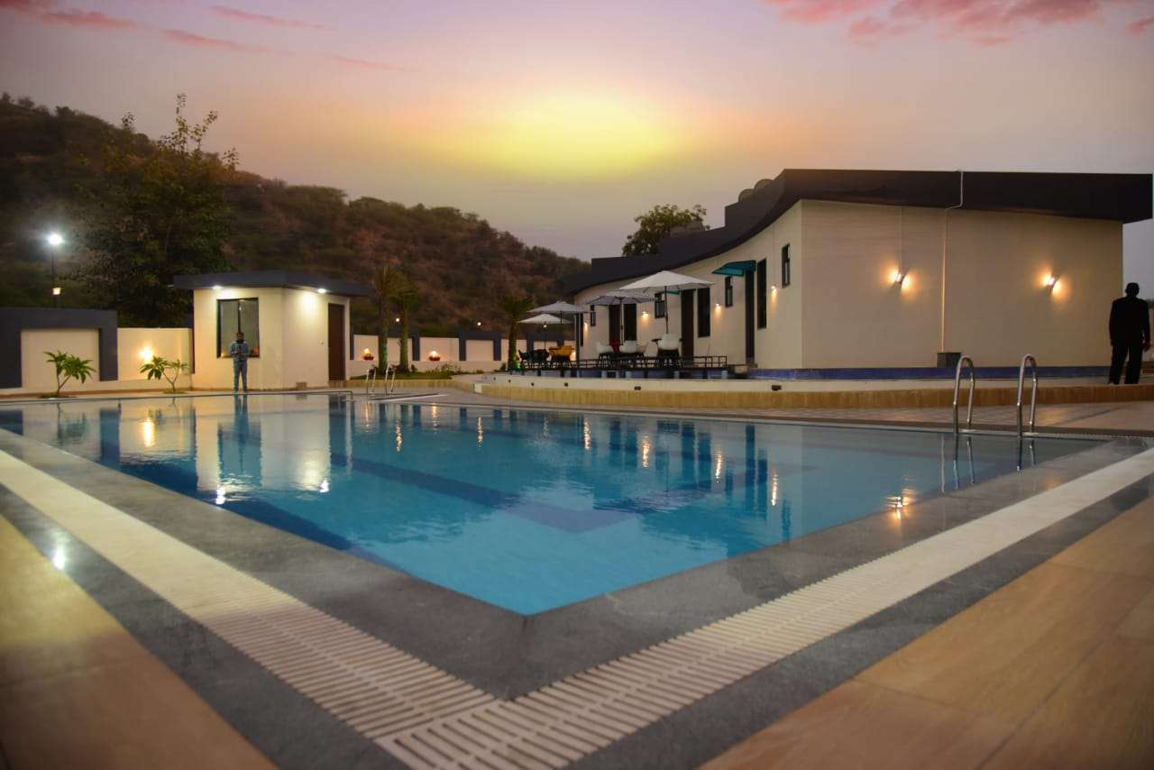 The Hind Resort Image