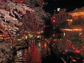 Yw8snd772eg2qvew1569cma7261r river walk night