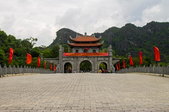 Hoa Lu - Trang An Full Day Tour Image