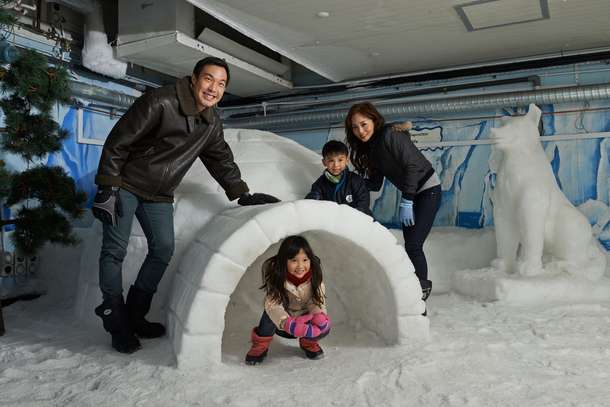Family enjoying at Snow City Singapore