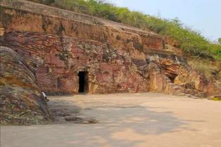 Z7arswyrmspbvxmvhohi15h7dina son bhandar cave 1 and cave 2