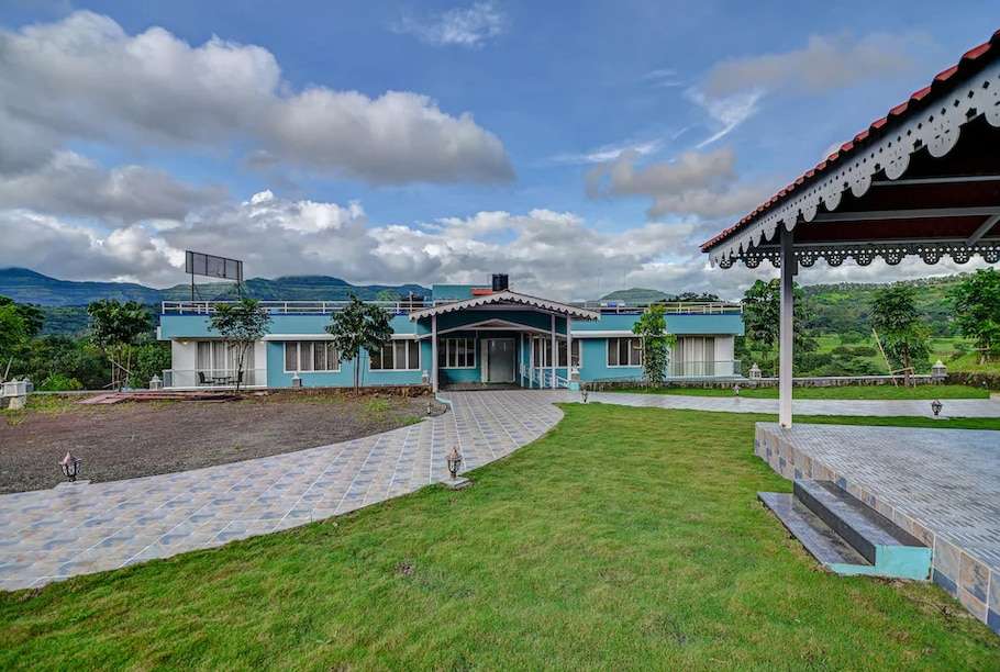 Four Seasons Resort will treat you to a blissful stay