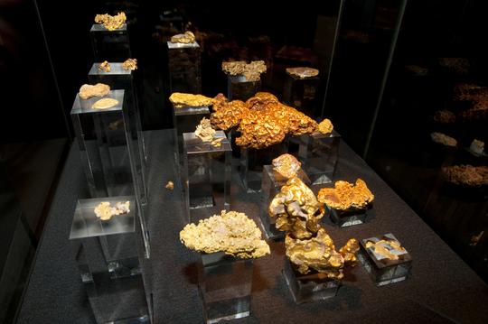 The Perth Mint Guided Tour  Image