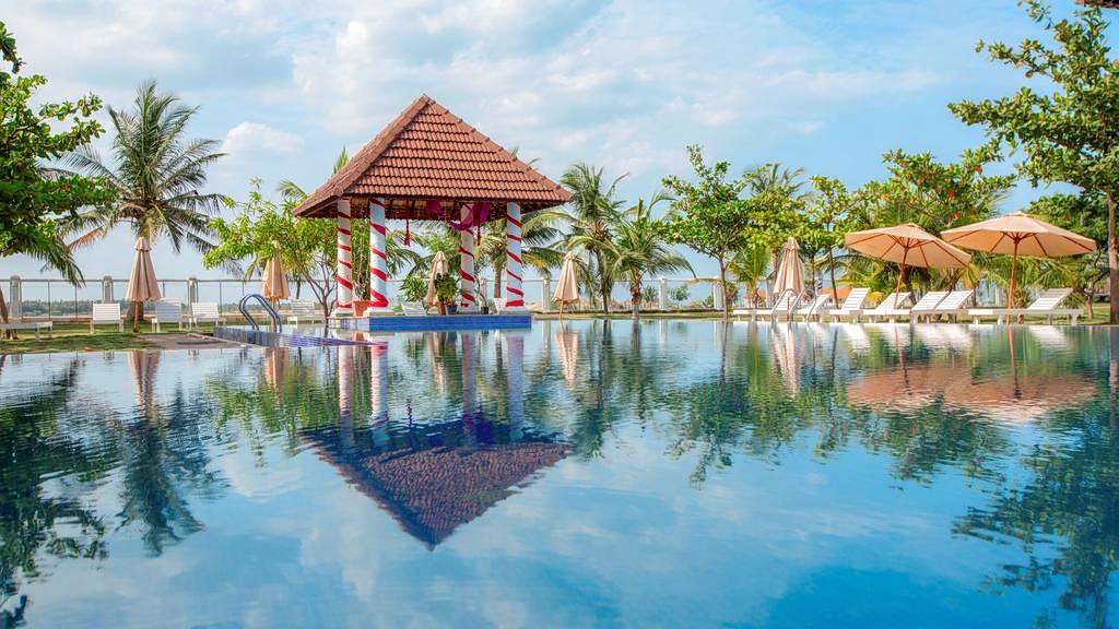 Le Pondy Resort Image