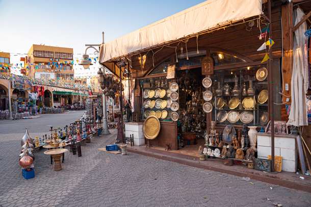 Zire7q75cr0fjfkpob3se9auxvsi shutterstock 1646533117