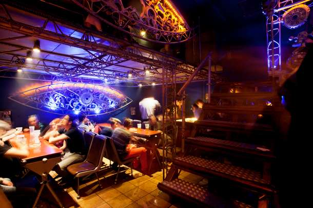 Zji7lvhy7atslwhbwbxoytwue5w6 party%20with%20foreigners%20in%20prague