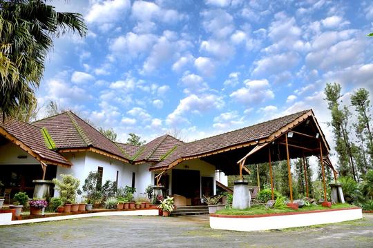 A Weekend Hideaway Tucked In Coffee Plantation Of Sakleshpur Image