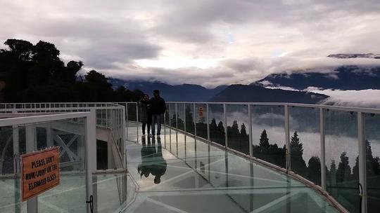 Pelling Skywalk Image