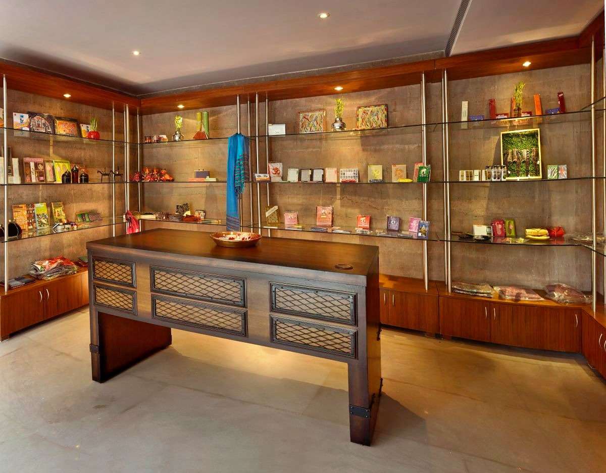 The Lalit Mangar Image