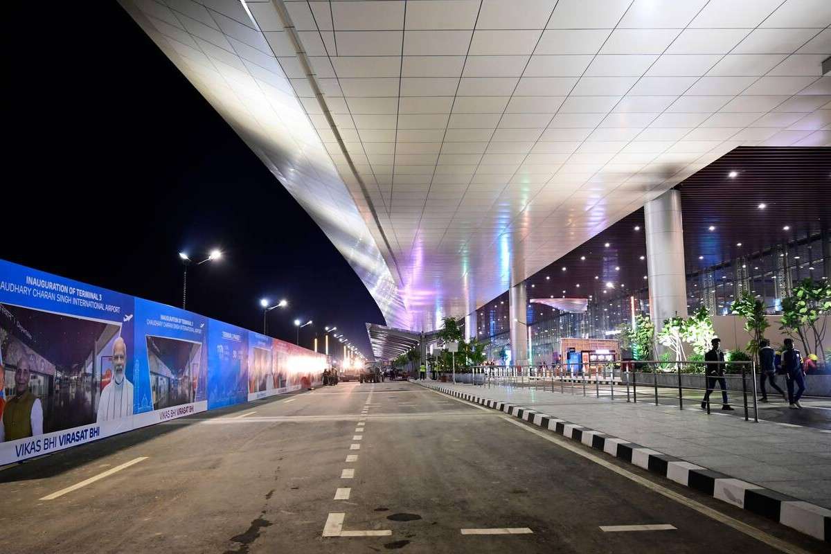 Lucknow Airport Cab Transfers Image