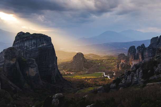 Mesmerising view under the cape of clouds in Meteora 
