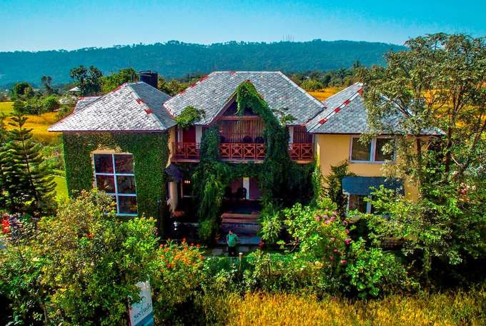 A Cozy Homestay Amidst Tranquil Valley Views in Palampur